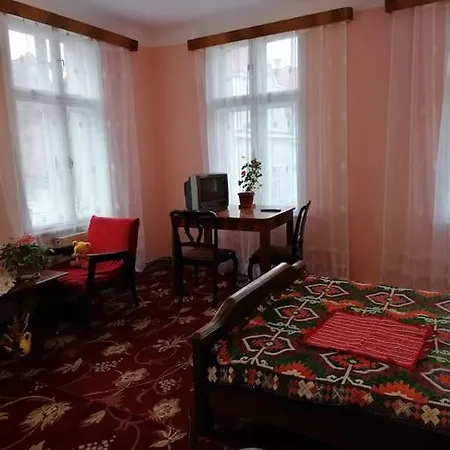 La 2 Pasi De Biserica Neagra Apartment Brașov