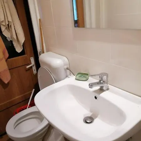 La 2 Pasi De Biserica Neagra Daire Braşov