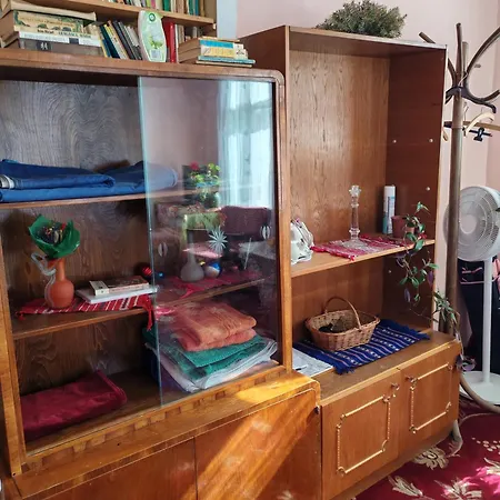 La 2 Pasi De Biserica Neagra Apartamento *